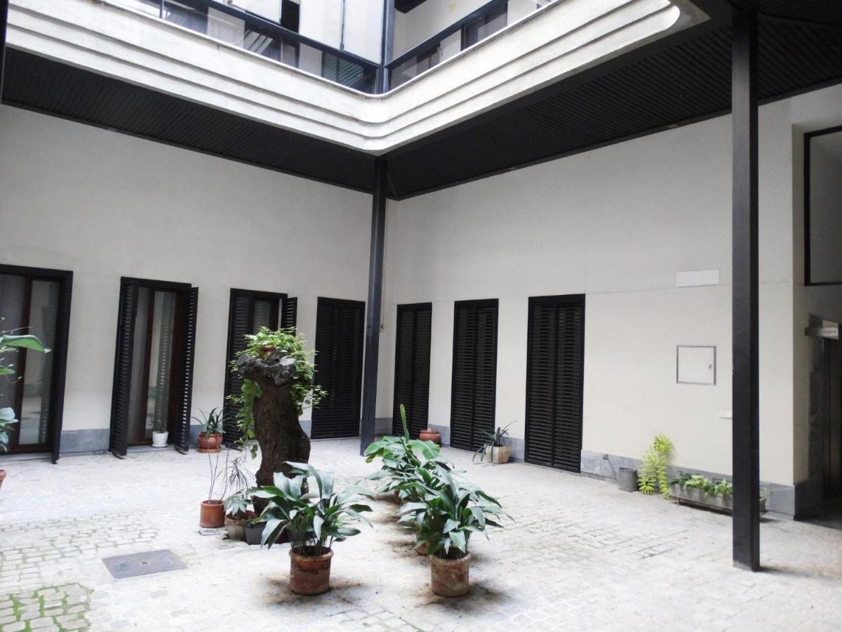 Ry Aparcamiento Incluido Junto A Catedral Ideal Parejas Sevilla Eksteriør billede