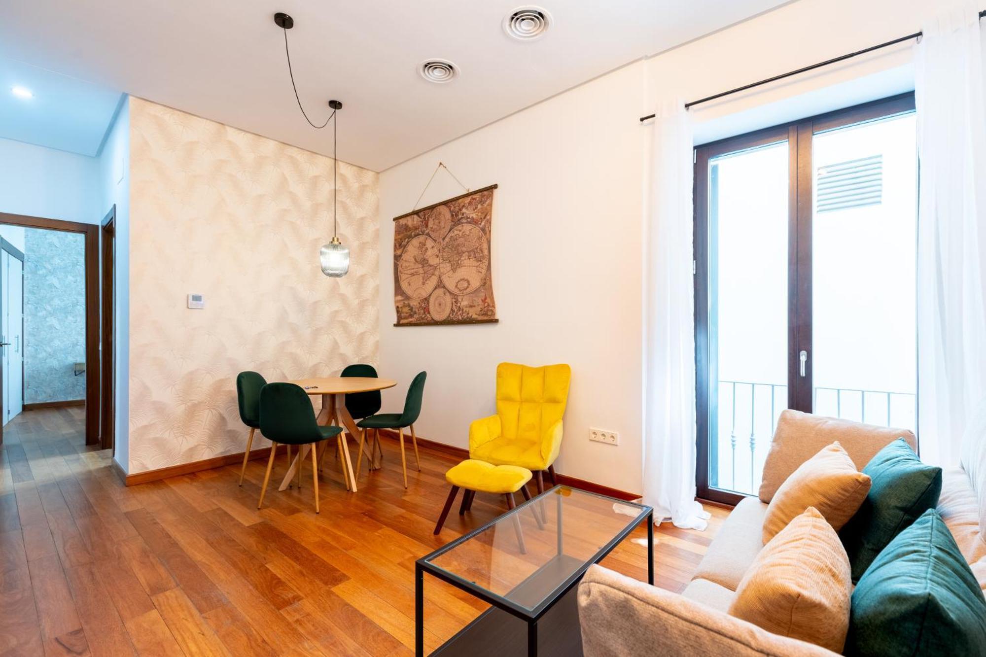 Ry Aparcamiento Incluido Junto A Catedral Ideal Parejas Sevilla Eksteriør billede
