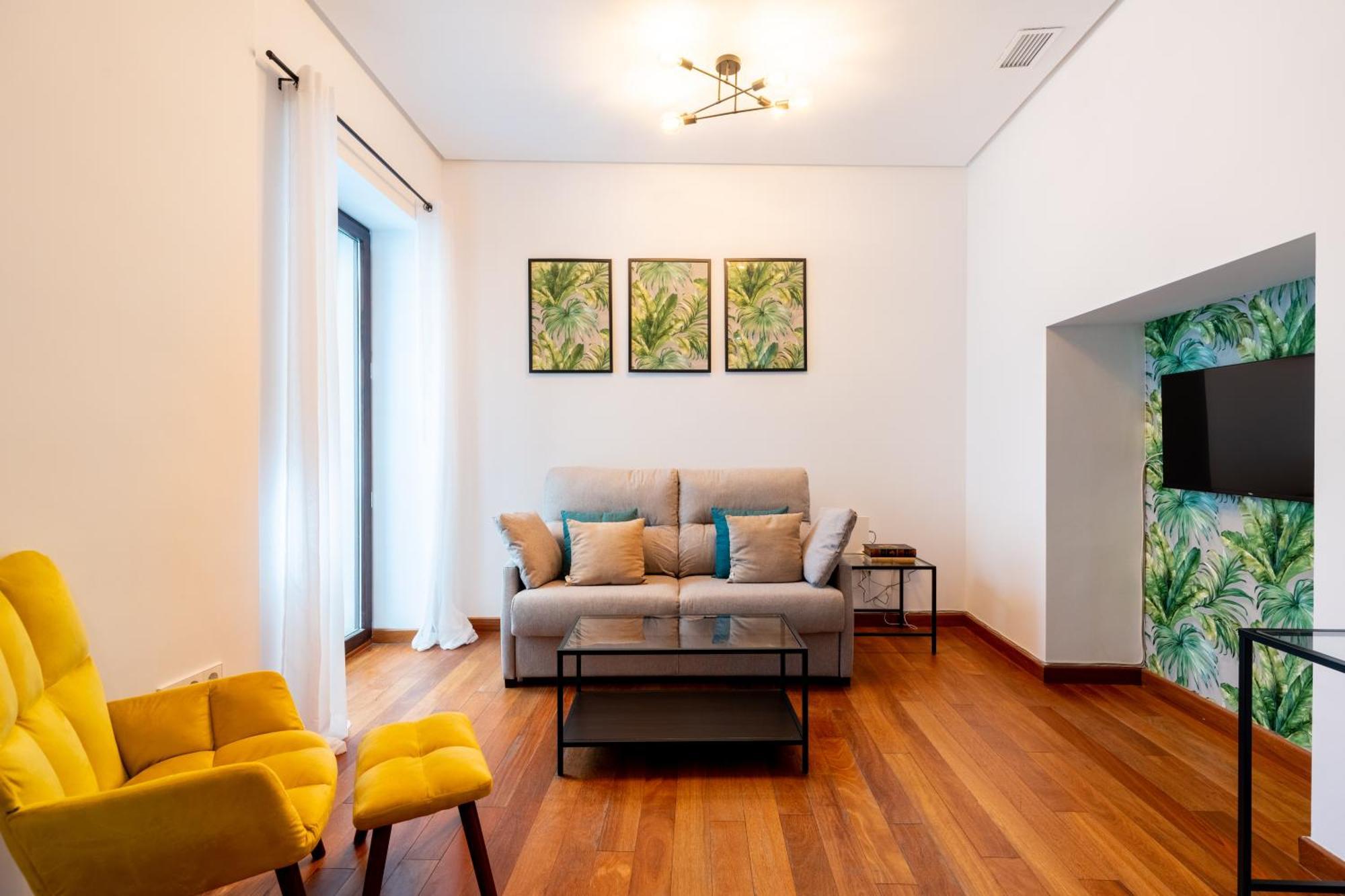 Ry Aparcamiento Incluido Junto A Catedral Ideal Parejas Sevilla Eksteriør billede